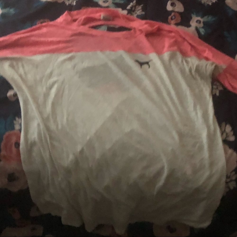 Love pink open back shirt M